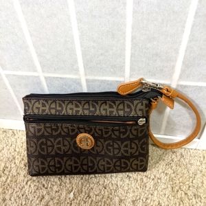 Giani Bernini Wrist Clutch
